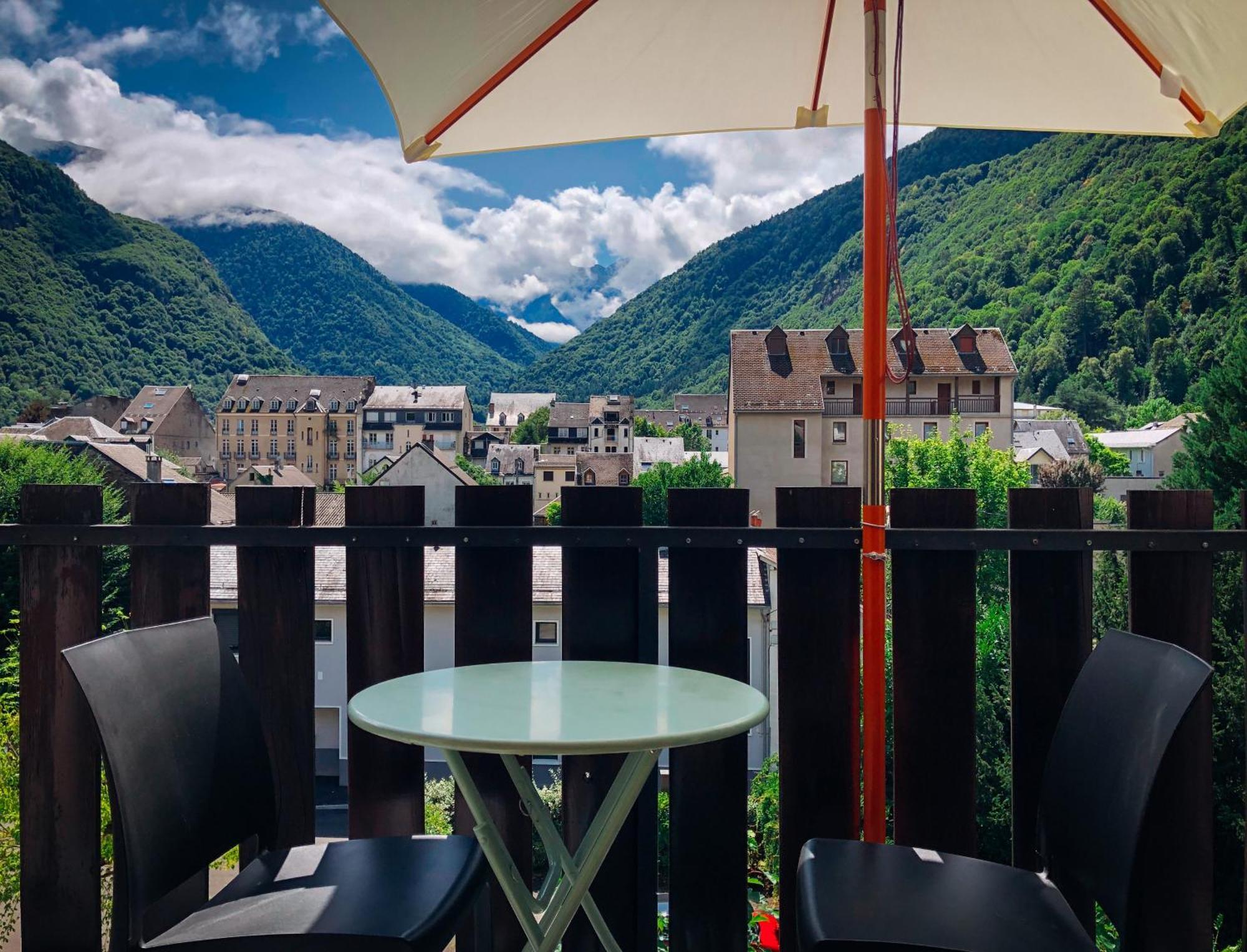Cano'Py, Charmant 2 Pieces Avec Vue Montagne En Coeur De Ville Bagnères-de-Luchon Екстериор снимка